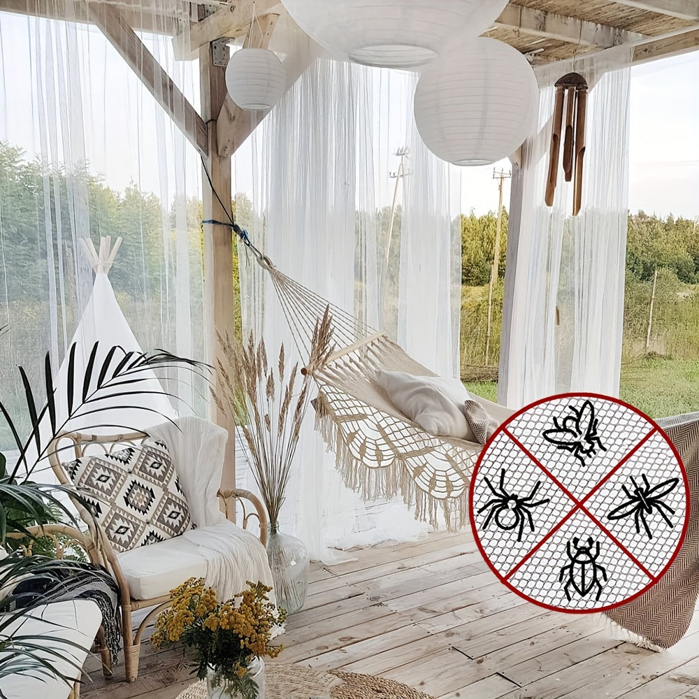 Voilage blanc anti-moustique