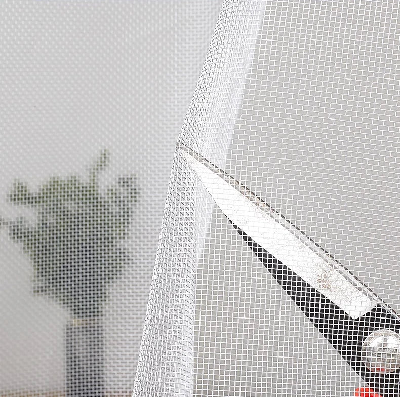 Moustiquaire Magnétique Moust’ largeur 160 cm et hauteur modifiable