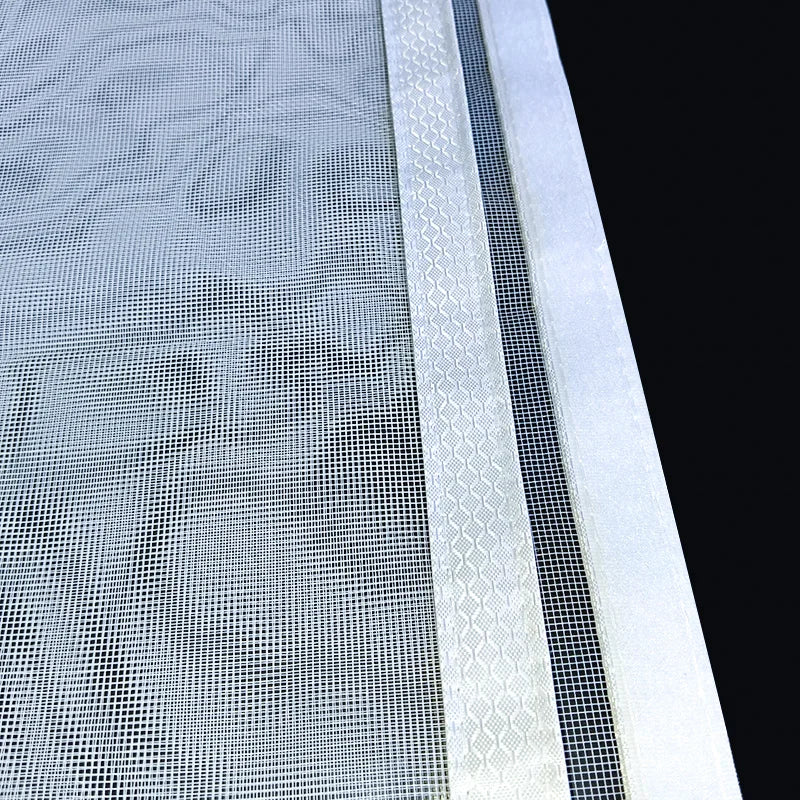 Moustiquaire fenêtre aimantée blanche sur mesure, vue 3
