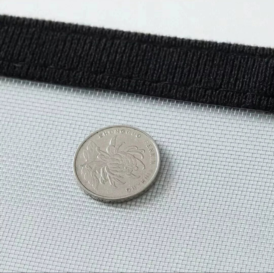 Moustiquaire fenêtre noire auto-adhésive en tulle fin, vue 6