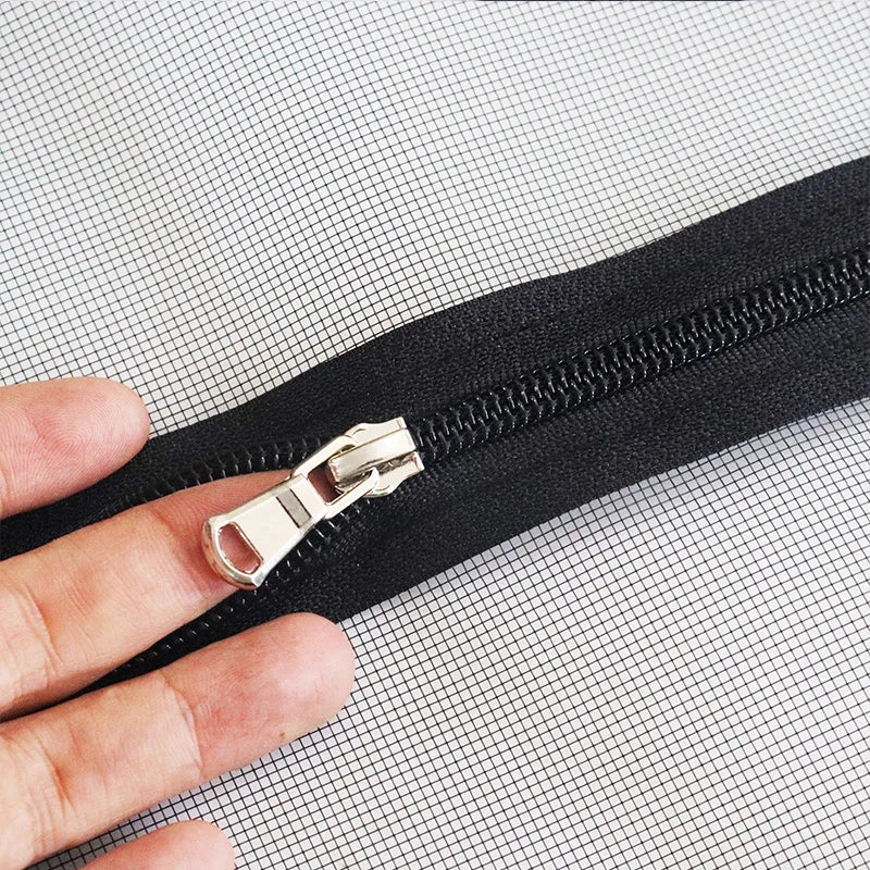 Moustiquaire fenêtre de toit zippée noire, vue 11