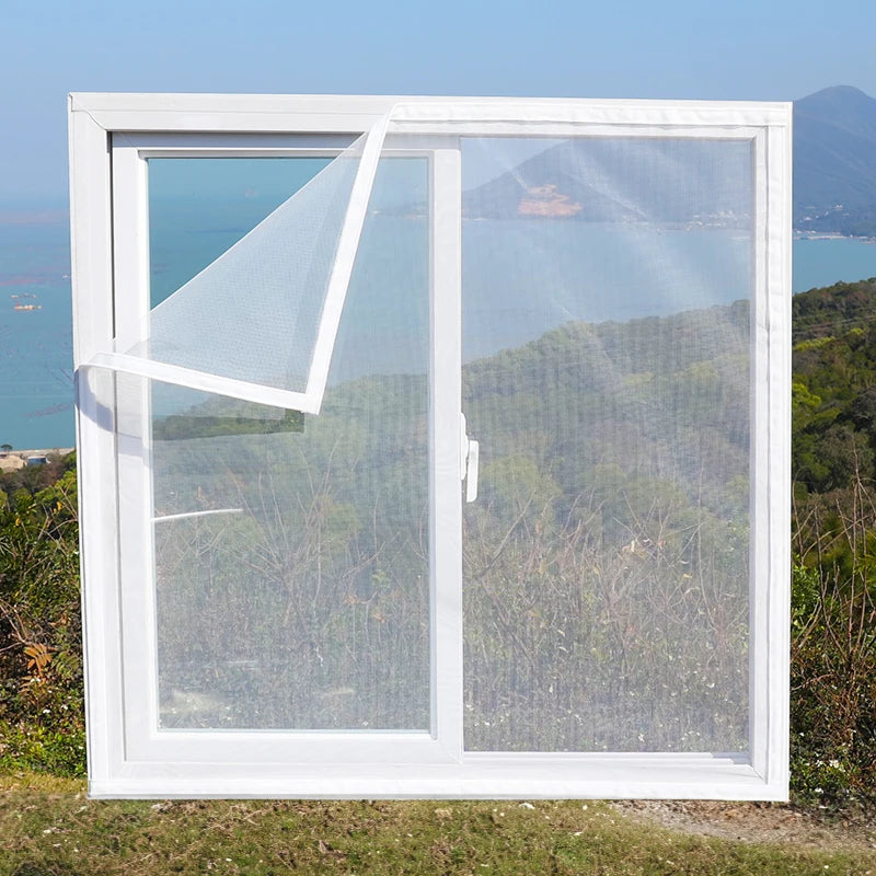 Moustiquaire porte-fenêtre blanche sur mesure à scratch, vue 3
